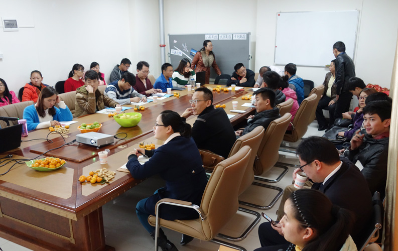 目前天度客戶沙龍已順利舉行4期，我們將一直秉承全公益、凈干貨、不推銷(xiāo)產(chǎn)品的理念，助力天度新老客戶開(kāi)展網(wǎng)絡(luò)營(yíng)銷(xiāo)和移動(dòng)互聯(lián)網(wǎng)營(yíng)銷(xiāo)。